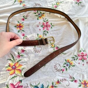 Classy Brass buckle leather belt made in Italy